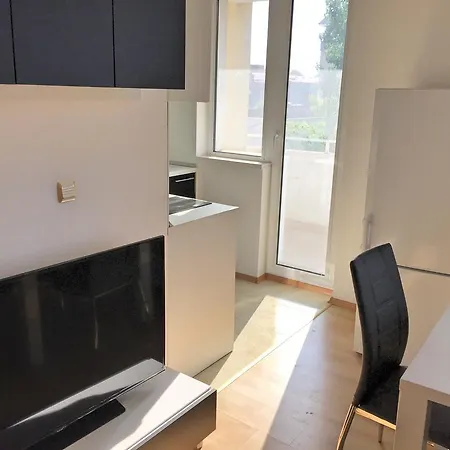 Lägenhet Pearl Beach Two-bedroom Eh