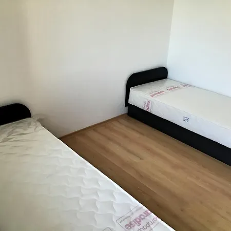 Lägenhet Pearl Beach Two-bedroom Eh Slăntjev Brjag