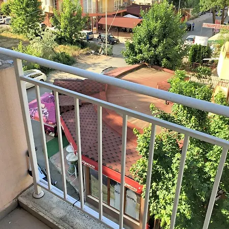 Lägenhet Pearl Beach Two-bedroom Eh Slăntjev Brjag